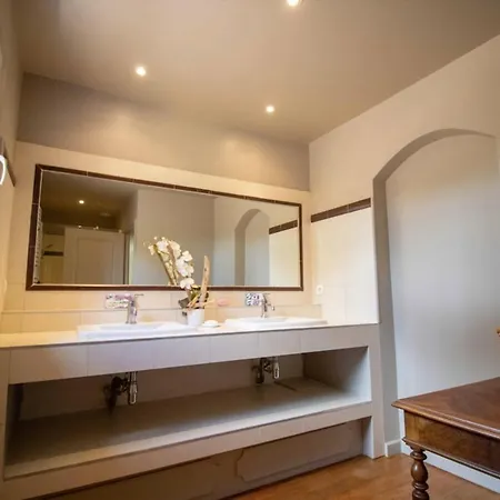 Holiday home Spacious House With Pool In Saint-raphael Saint-Raphael (Var)