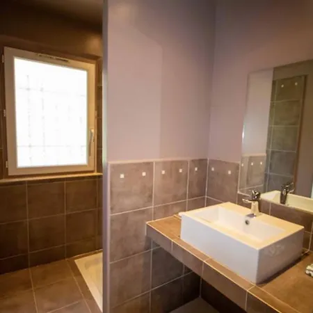 Holiday home Spacious House With Pool In Saint-raphael *